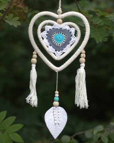 Dream Chacher - Medium Blue Heart in Heart